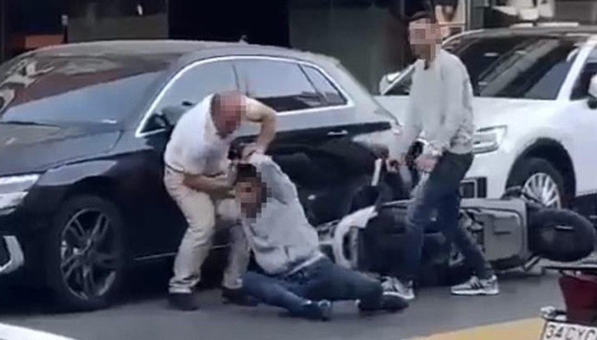 İstanbulda cadde ortasında çatışma: 2 yaralı, 3 gözaltı İstanbulda cadde ortasında çatışma: 2 yaralı, 3 gözaltı