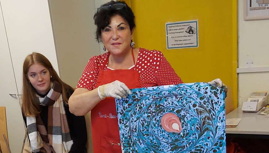 Nürnberglilere, ‘ebru’ sanatını tanıtıyor