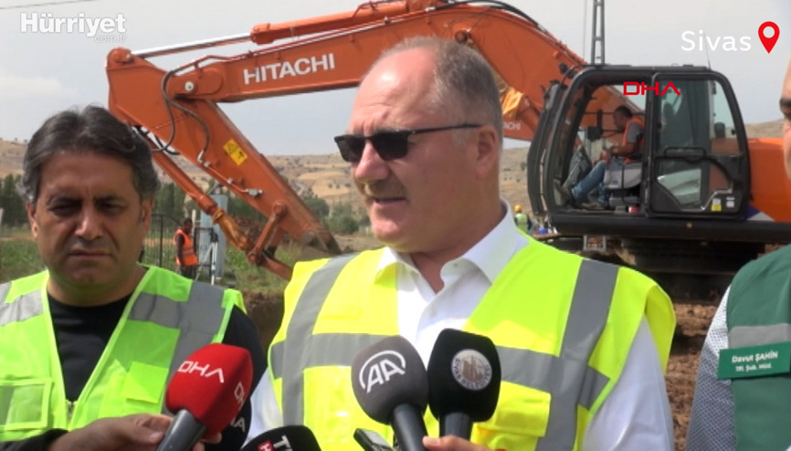 Sivas Belediye Başkanı kesintilere başlayacağız diyerek duyurdu: 1 aylık suyumuz kaldı Sivas Belediye Başkanı kesintilere başlayacağız diyerek duyurdu: 1 aylık suyumuz kaldı