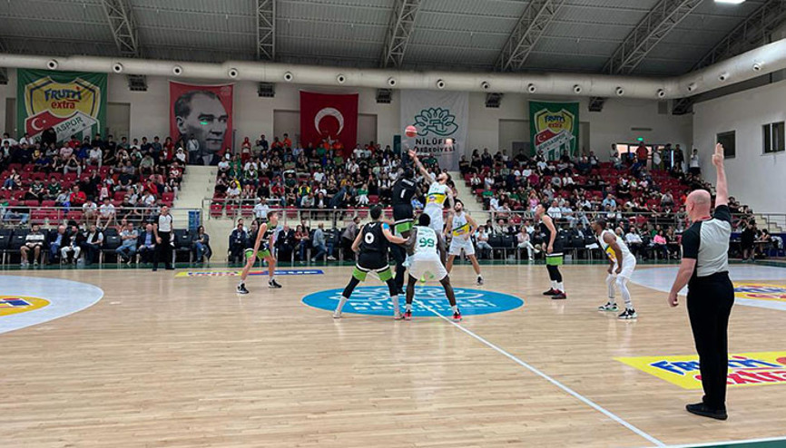 Frutti Extra Cup: Bursaspor 81-78 Manisa Büyükşehir Belediyespor