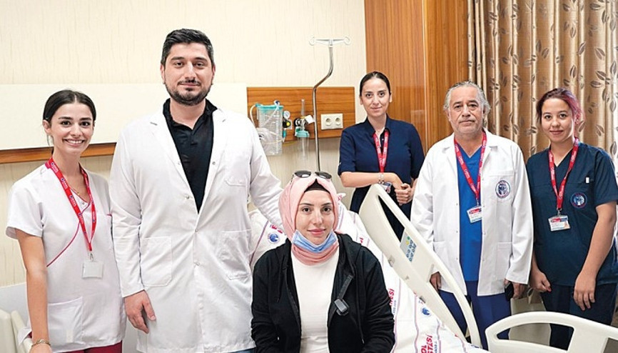 Karnından 30 kiloluk dev tümör çıkarıldı