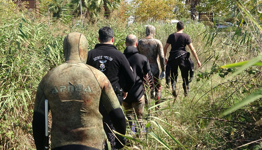 Kaçak midye avcıları, dalgıç polislere yakalandı