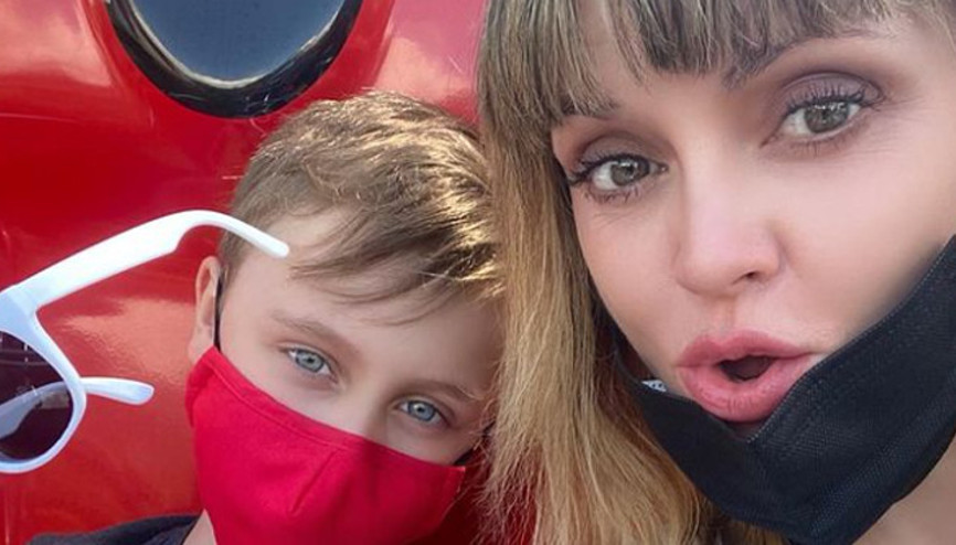 Gösteri dünyasında şaşırtan alışkanlık: Oğlum hâlâ benimle aynı yatakta uyuyor Gösteri dünyasında şaşırtan alışkanlık: Oğlum hâlâ benimle aynı yatakta uyuyor