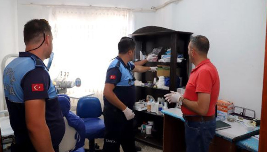 Mersinde ruhsatsız diş kliniği mühürlenip kapatıldı