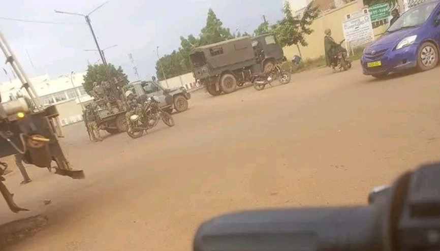 Burkina Faso’da başkanlık sarayı çevresinde silah sesleri duyuldu