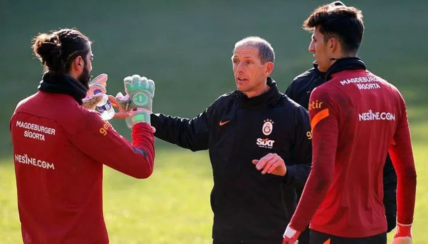 Galatasarayda Torrentin ekibinde yer alan Ricard Segarranın yeni adresi Premier lig oldu