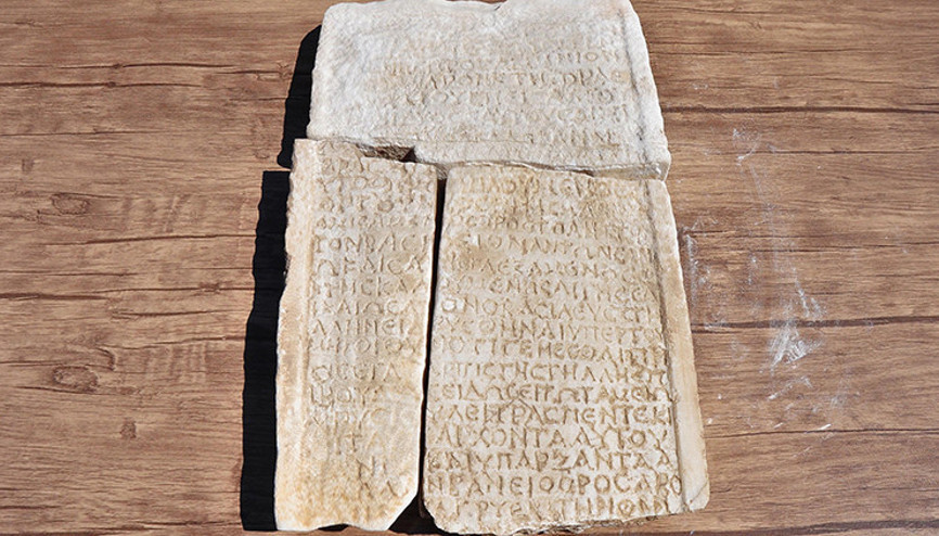Manisadaki Aigai Antik Kentinde bulunan 1800 yıllık yazıtın sırrı çözüldü