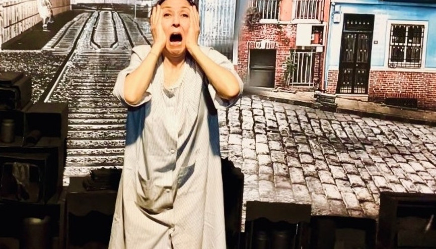Defne Halman Noises In My Head ile New Yorkta... Defne Halman Noises In My Head ile New Yorkta...
