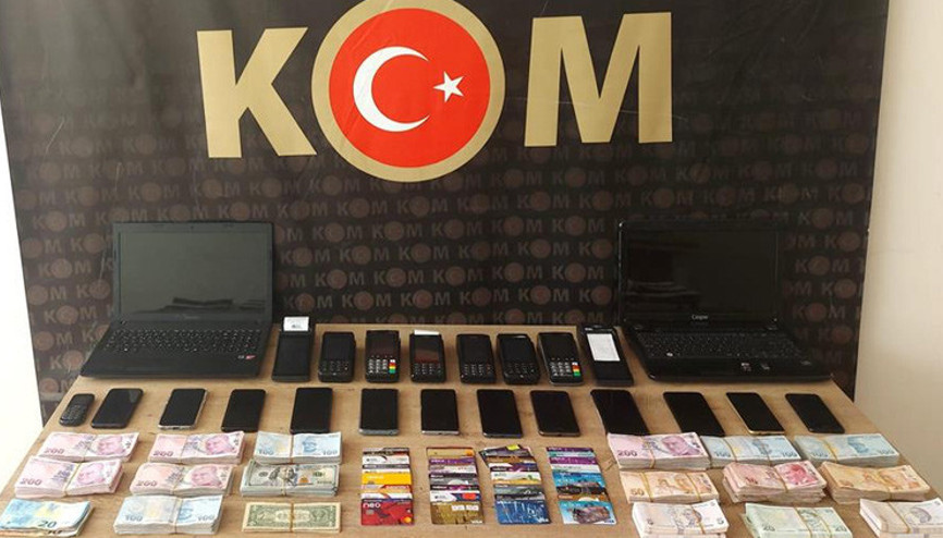 Aylık 1 milyon TL haksız kazanç sağlayan tefecilerden 10’u tutuklandı Aylık 1 milyon TL haksız kazanç sağlayan tefecilerden 10’u tutuklandı