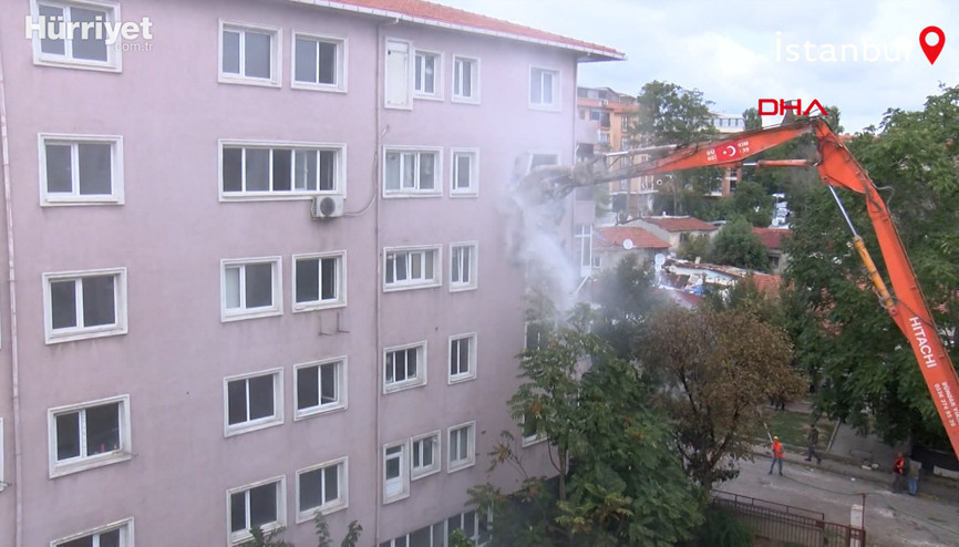 Tozkoparanda gergin yıkım