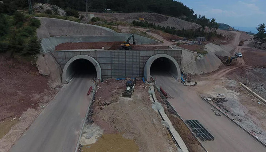 Assos ve Troya tünellerinin açılmasıyla 50 dakikalık yol 5 dakikaya düşecek