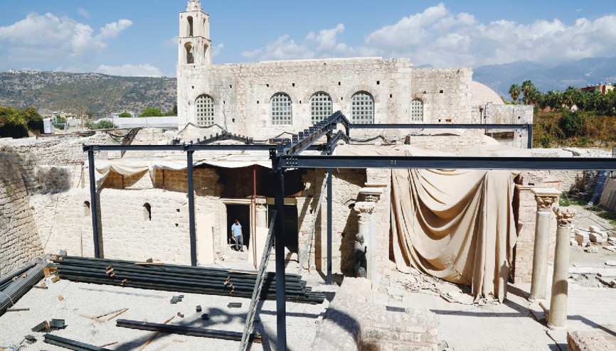 30 yıllık çatıdan kurtuldu