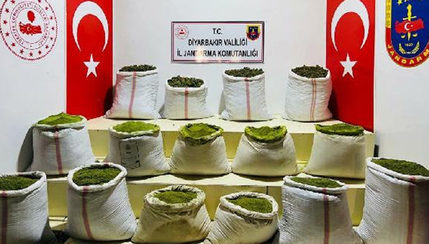 İçişleri: Diyarbakır kırsalında EYP düzeneği ve uyuşturucu ele geçirildi