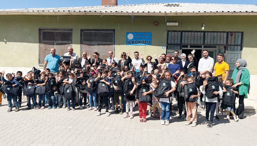 Köy okullarına eğitim desteği