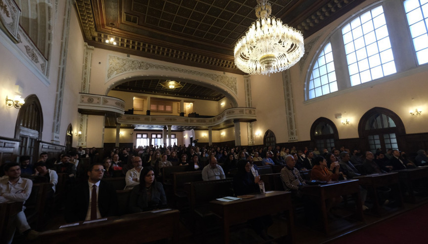 Ankara Türk milletinin haklı mücadelesinin başkentidir Ankara Türk milletinin haklı mücadelesinin başkentidir