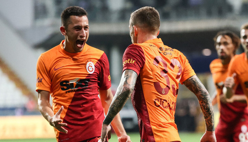 Galatasarayın Rumen oyuncuları Morutan ve Cicaldau kayıp Büyük hayal kırıklığı...