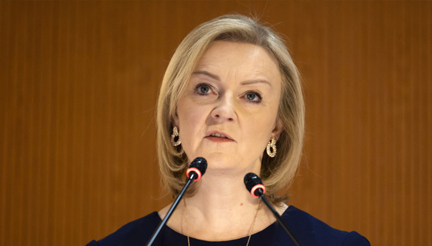 Liz Truss: Vergi artışının kalmasına karar verdim