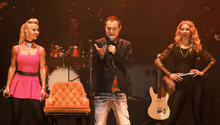 Serdar Ortaç rekor kırdı