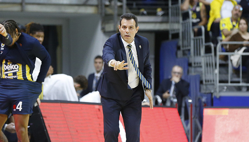 Fenerbahçe Beko, Dimitris Itoudis ile uçuş modunda: Taraftar her yerde