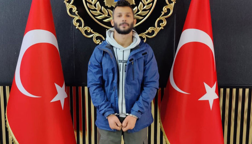 Lavrion Kampında eğitim alan PKKlı terörist tutuklandı Karayılan tarafından yazılmış dokümanlar ele geçirildi