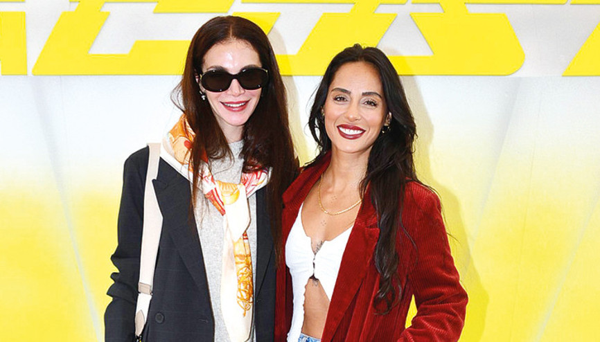 Tanıtıma ünlü akını