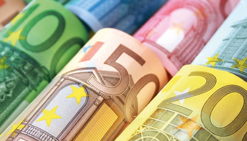 Euro Bölgesi’nde daralma derinleşiyor