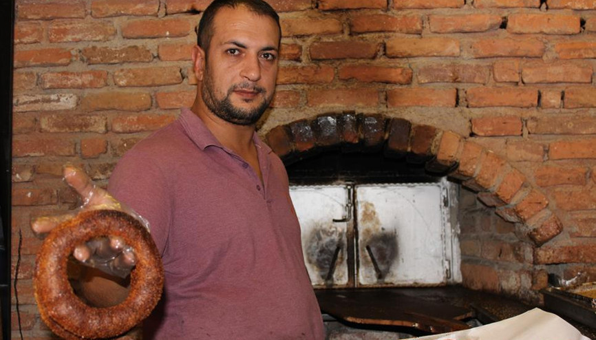 Farkı pekmezi ve bol susamı