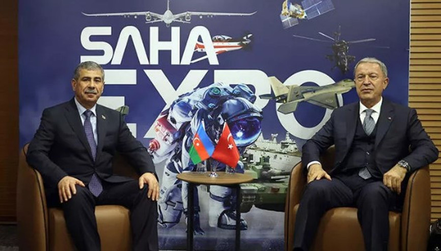 Bakan Akar, Azerbaycan Savunma Bakanı Orgeneral Hasanov ile görüştü