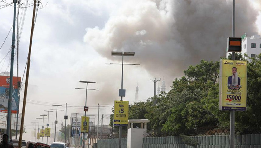 Somalide Eğitim Bakanlığına bombalı saldırı