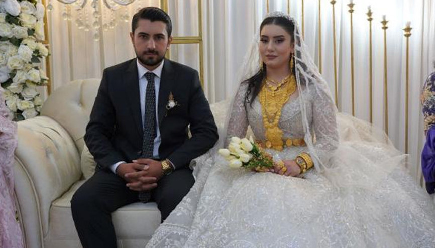 Aşiret düğününde milyonluk takı 3 bin kişi davet edildi Aşiret düğününde milyonluk takı 3 bin kişi davet edildi