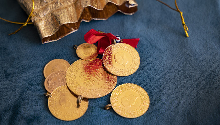 ALTIN FİYATLARI CANLI ANLIK: FED kararı sonrası çeyrek, gram altın ve yarım altın fiyatı ne kadar oldu Powellın açıklaması altında yön değiştirdi