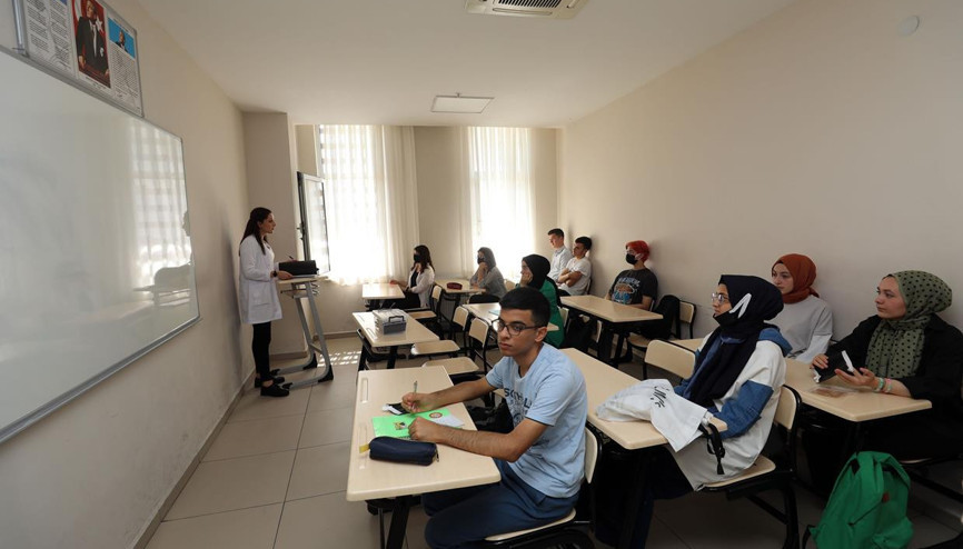 Başarıya taşıyan ücretsiz eğitim