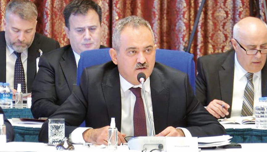 Okullaşma oranında kızlar ilk kez birinci