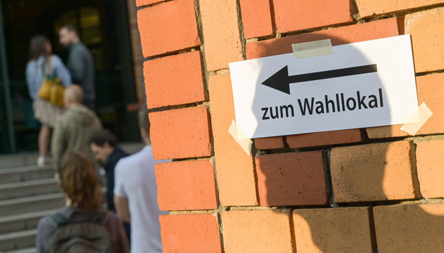 Berlin sandık görevlisi arıyor: 240 Euro verecek