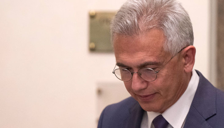 Halk seçti, halk indirdi