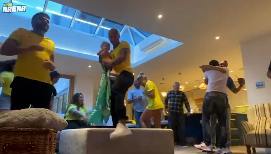 Brezilyanın Dünya Kupası kadrosu açıklandı Alex Tellesin gözyaşları...