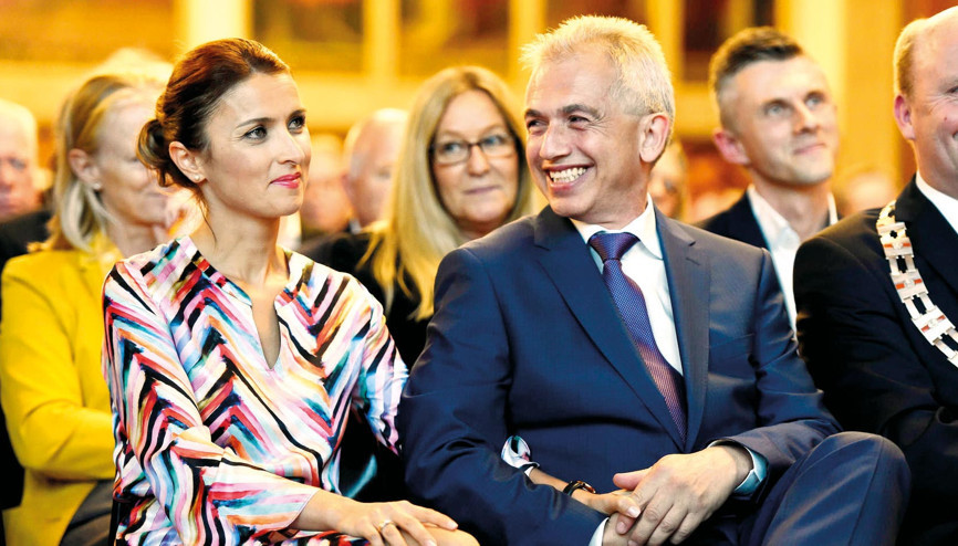 Enişteyi sildiler Halk seçti halk indirdi