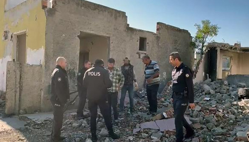 Adanada Cono aşiretinin mahallesinde 8 gözaltı