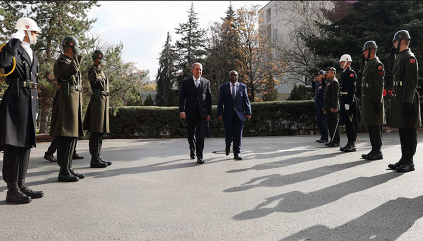 Bakan Akar Kongo Demokratik Cumhuriyeti Milli Savunma Bakanı ile görüştü