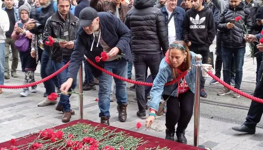 Taksim İstiklal Caddesindeki patlamada hayatını kaybedenler anılıyor
