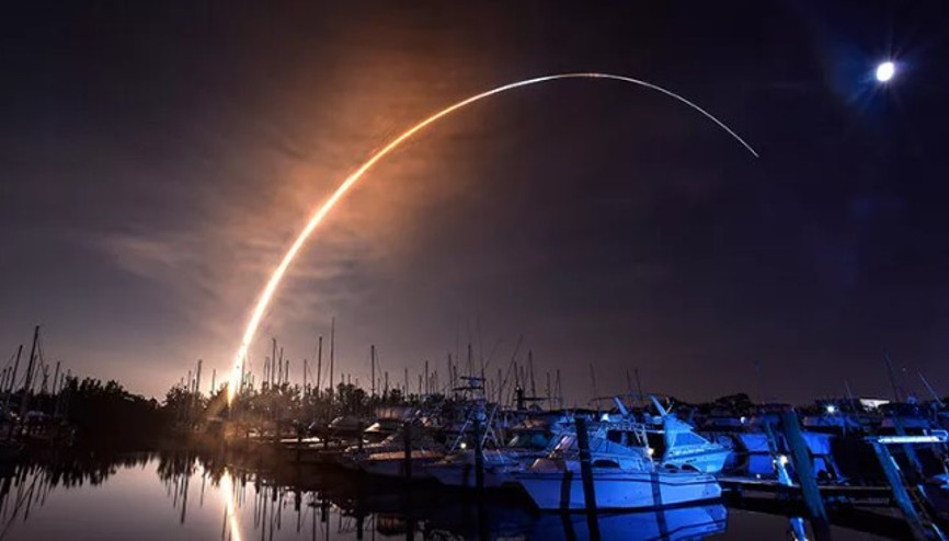 NASAnın Orion uzay aracını taşıyan Artemis I başarıyla Floridadan fırlatıldı