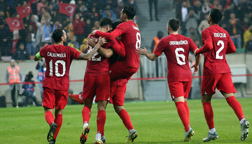 Türkiye 2-1 İskoçya (Maçın özeti)