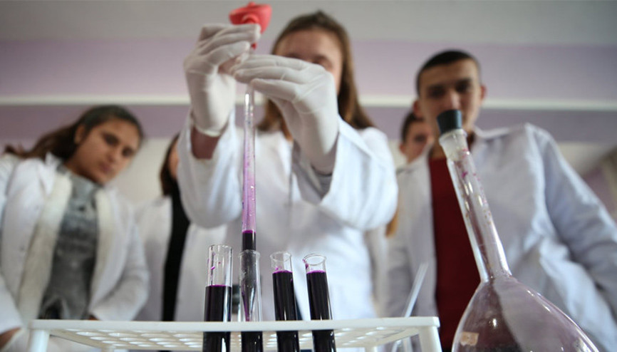 Liselerde uygulamalı bilim çalışmaları dönemi Liselerde uygulamalı bilim çalışmaları dönemi