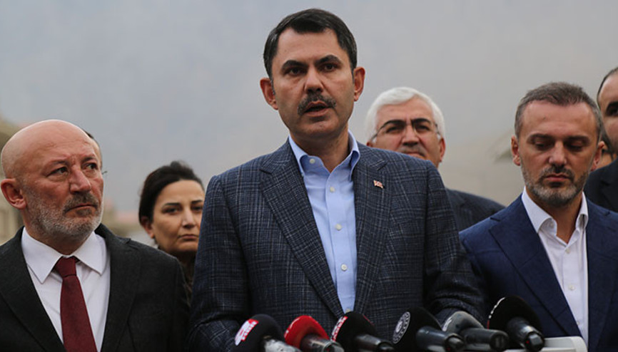 Bakan Kurum, yeni Yusufeli’nde incelemelerde bulundu Bakan Kurum, yeni Yusufeli’nde incelemelerde bulundu