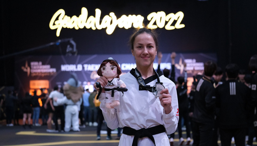 Milli tekvandocu Rukiye Yıldırım dünya ikincisi oldu