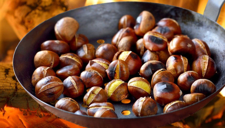 Kış akşamlarının vazgeçilmezi Kestane kebap Kış akşamlarının vazgeçilmezi Kestane kebap