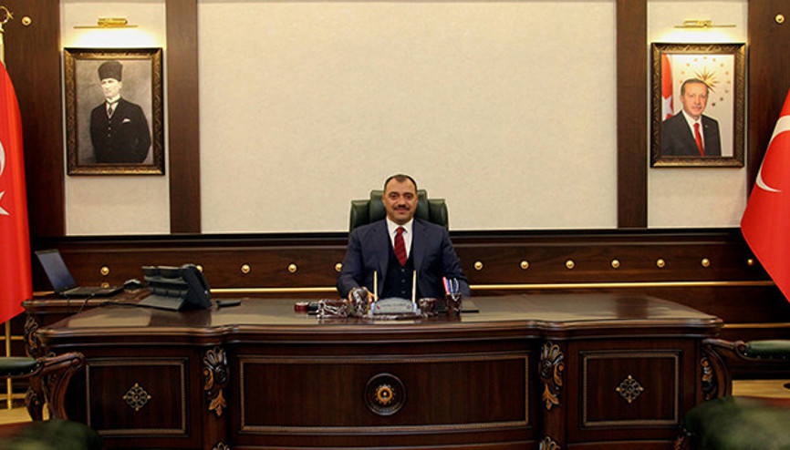 Çetin Oktay Kaldırım kimdir, nereli Sakarya Valisi Çetin Oktay Kaldırım hakkında bilgiler