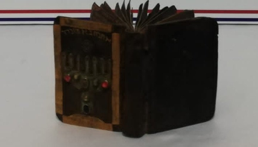 Ankarada 500 yıllık Tevrat ele geçirildi