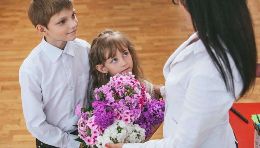 Öğretmenler Günü resmi tatil mi, yarım gün mü, okul var mı 24 Kasım Öğretmenler Günü (bugün) okullar tatil mi