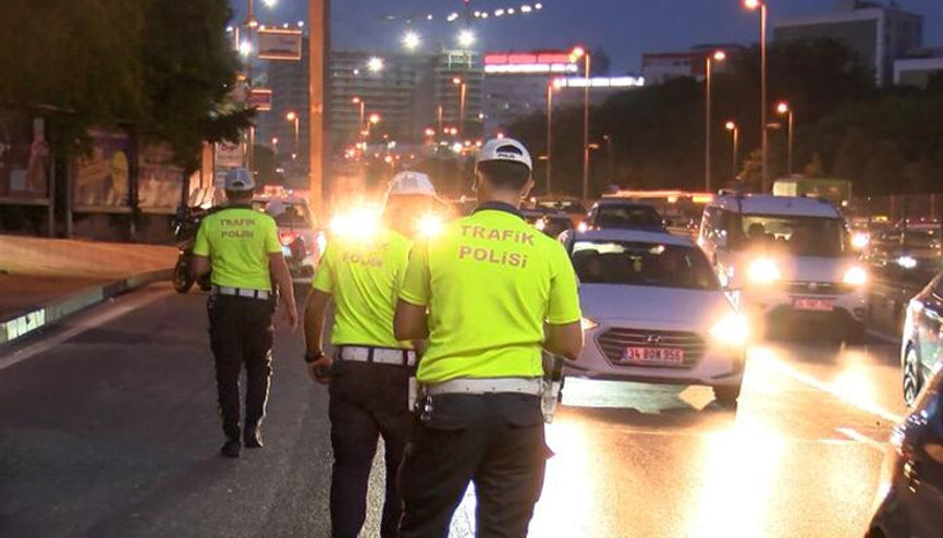 Son dakika... Yeni trafik cezaları belli oldu: 1 Ocak 2023te yürürlüğe girecek